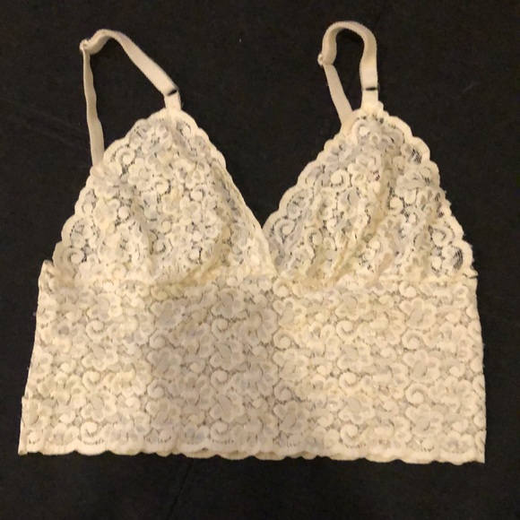 Lacy Bralette. Medium. - Picture 2 of 8